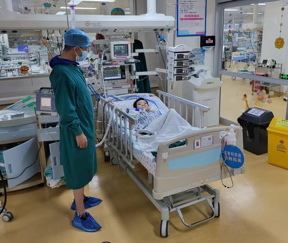 桐城市跨省救护车出租公司